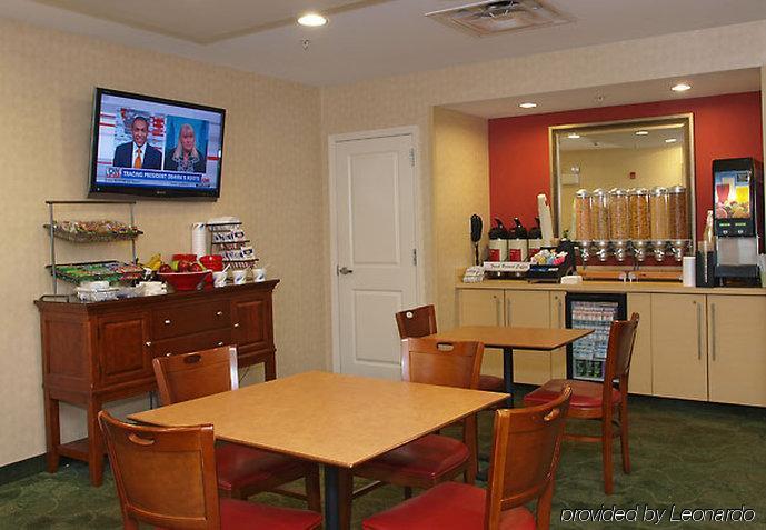 Towneplace Republic Airport Long Island Hotel Farmingdale
