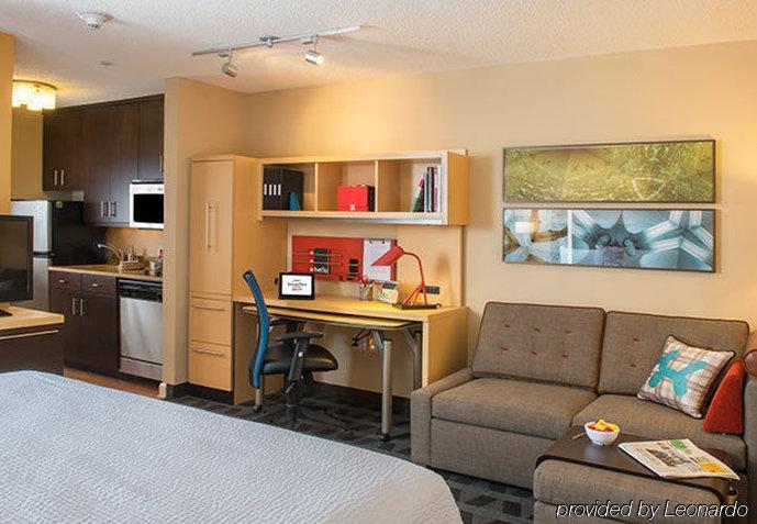 Hotel Towneplace Republic Airport Long Island